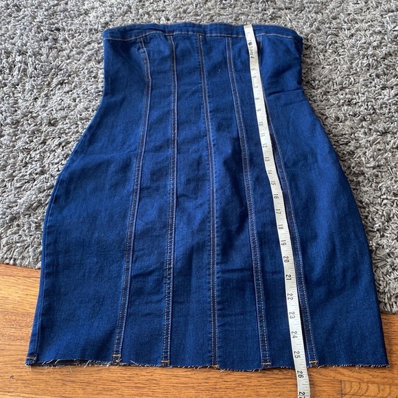 Princess Polly NWOT HOUSER MINI STRAPLESS DRESS DARK DENIM Size 6 - Picture 5 of 15